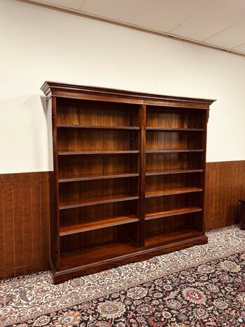 Klassiek-Engelse-Mahonie-Boekenkast