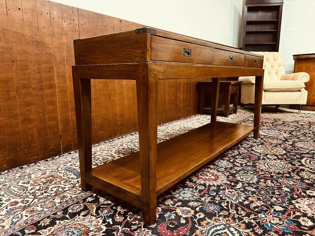 Engels-Eichholtz-Side-table-Dressoir