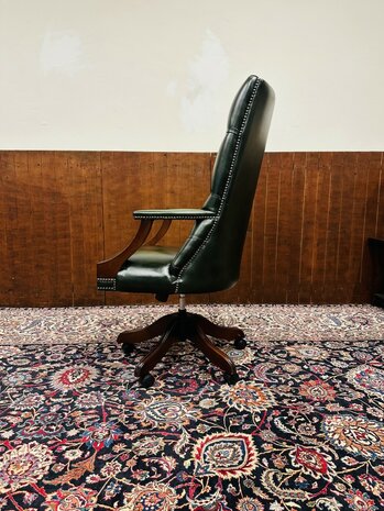 Engelse-Chesterfield-Director-Chair-Bureaustoel