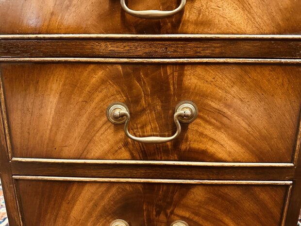 Engels-Antiek-Bureau
