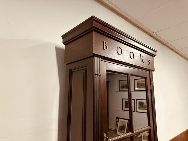 Klassieke-Engelse-Boekenkast