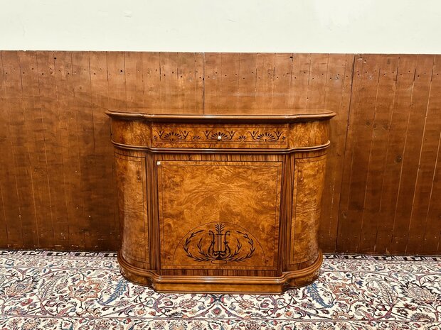 Antieke-Italiaanse-Dressoir