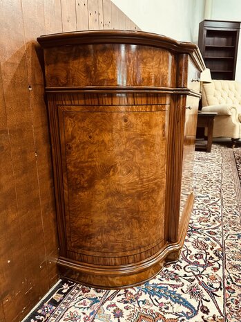 Antieke-Italiaanse-Dressoir