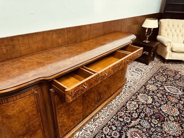 Antieke-Italiaanse-Grote-Dressoir