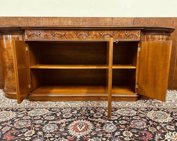 Antieke-Italiaanse-Grote-Dressoir