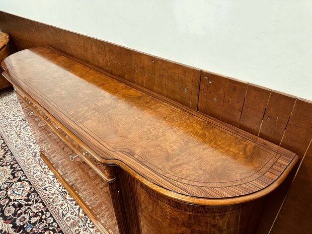 Antieke-Italiaanse-Grote-Dressoir