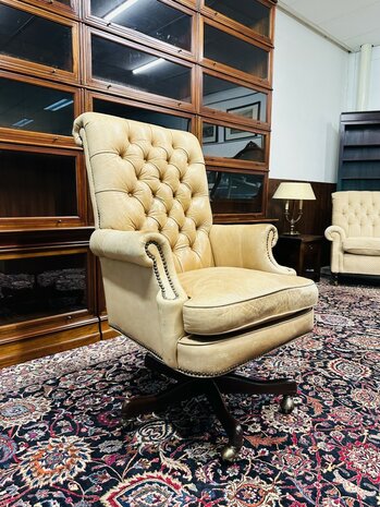 Grote-Chesterfield-Bureaustoel