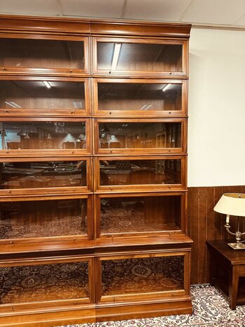 Klassiek-Engels-Globe-Wernicke-Boekenkast