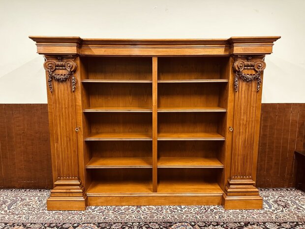 Engelse-Klassieke-Boekenkast