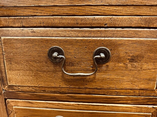 Klassiek-Engels-Eichholtz-Bureau