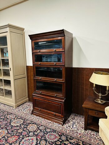 Klassieke-Globe-Wernicke-Boekenkast