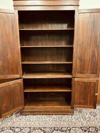 Klassiek-Engelse-Mahonie-Boekenkast