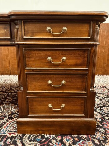 Chesterfield-Engels-Bureau-Partnerdesk