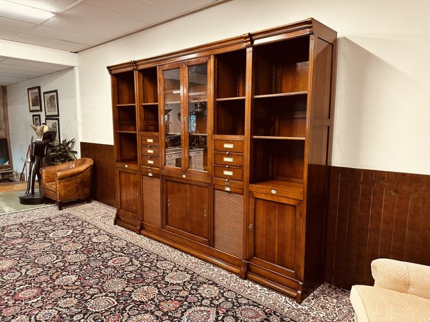 Italiaanse-Assi-D'assolo-Boekenkast