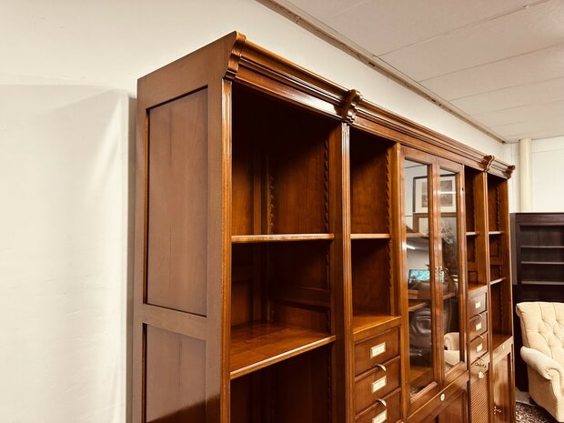 Italiaanse-Assi-D'assolo-Boekenkast