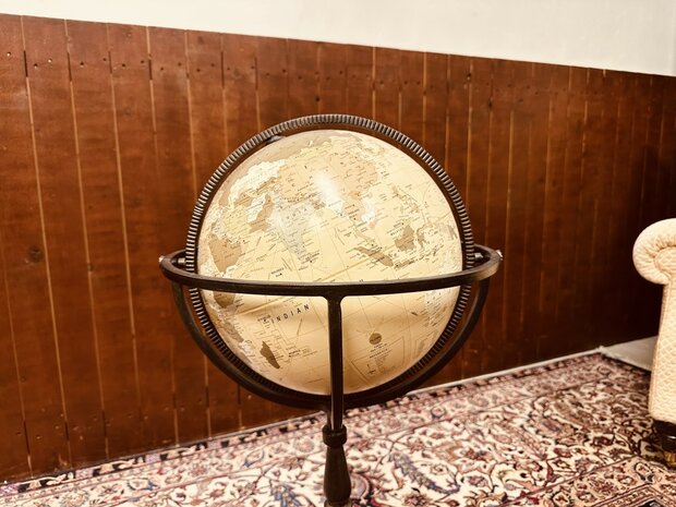 Globe-Op-Standaard