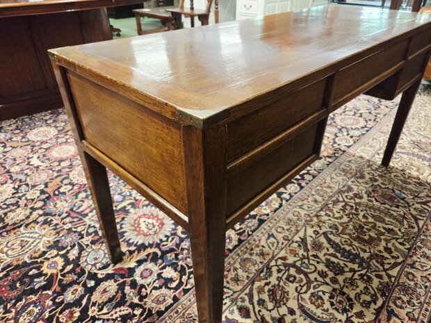 Klassieke-Engelse-eikenhout-campaign-maritieme-schrijftafel-bureau-eik-messing-7