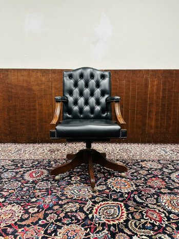 Engelse-President-Chair-Zwart