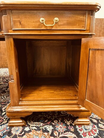 Antiek-Engels-Bureau-Partnerdesk