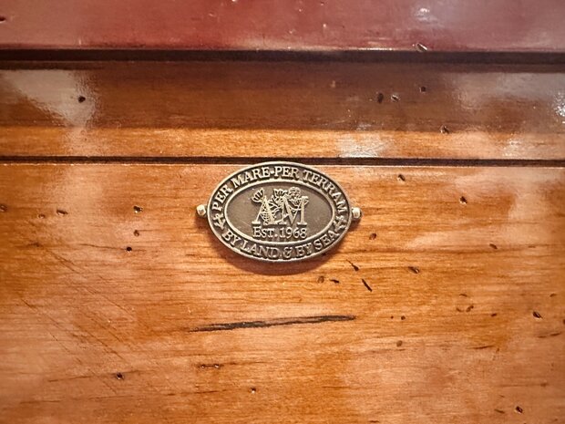 Autehtic-Models-Speeltafel