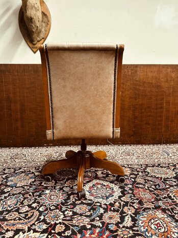 Engelse-Klassieke-President-Chair