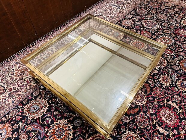 Regency-Eichholtz-Harvey-Salontafel