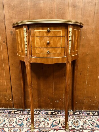 Klassieke-Franse-Barok-Sidetable