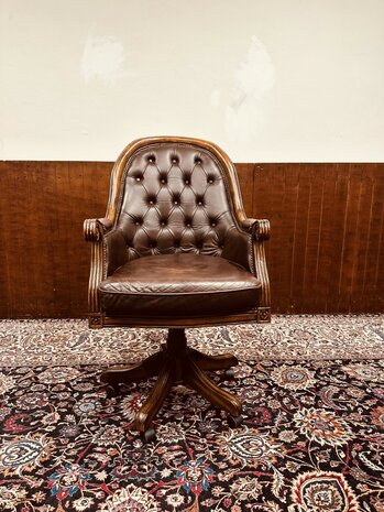Engelse-Klassieke-Chesterfield-Bureaustoel