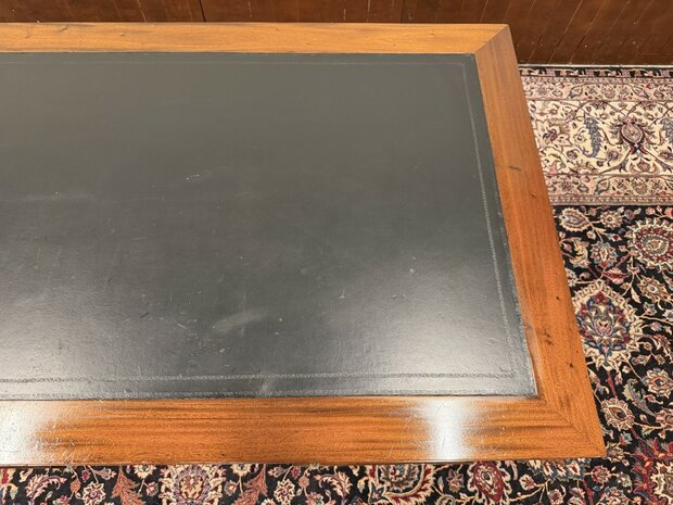 Klassiek-Engels-Antiek-Oud-Bureau-Desk-met-Zwart-Lederen-Inleg-17