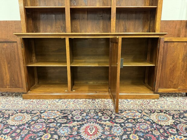 Klassiek-Engels-Antiek-Oud-Eikenhouten-Eichholtz-Boekenkast-Bibliotheekkast