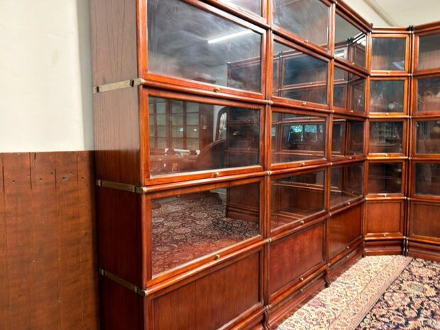Klassiek-Oud-Engels-Antiek-Chesterfield-Originele-Globe-Wernicke-Modulaire-Boekenkast-Hoekkast-Bibliotheekkast-Vitrinekast