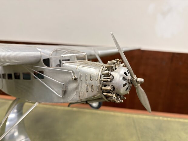 Authentic-Models-Ford-Trimotor-Model-Vliegtuig-miniatuur-Vliegtuig-Schaal-Vliegtuig-Handgemaakt