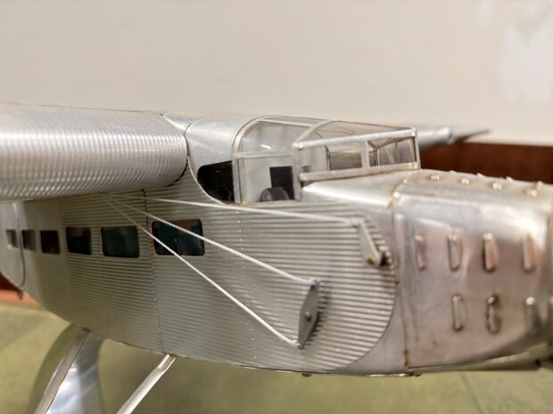 Authentic-Models-Ford-Trimotor-Model-Vliegtuig-miniatuur-Vliegtuig-Schaal-Vliegtuig-Handgemaakt