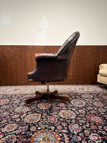 Klassiek-Engels-Antiek-Oud-Springvale-Chesterfield-Bureaustoel-Director-Chair-Oxblood-Leder