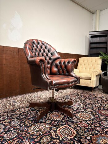 Klassiek-Engels-Antiek-Oud-Springvale-Chesterfield-Bureaustoel-Director-Chair-Oxblood-Leder
