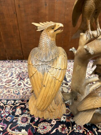Antiek houtsnijwerk van diverse vogels