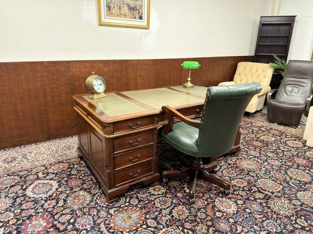 Engels-Klassiek-Antiek-Oud-Chesterfield-Bureau-Desk-Partnerdesk-Met-Groen-Olijf-Olijfgroen-Lederen-Inleg