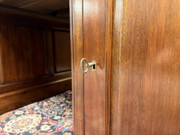 Klassiek-Oud-Antiek-Engels-Chesterfield-Mahoniehout-Mahonie-Bureau-Desk-Partnerdesk-met-Groene-Lederen-Inleg