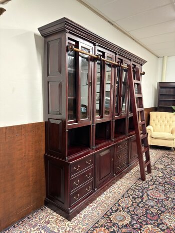 Klassiek-Oud-Antiek-Engels-Chesterfield-Mahoniehout-Mahonie-Boekenkast-Bibliotheekkast-met-Ladder