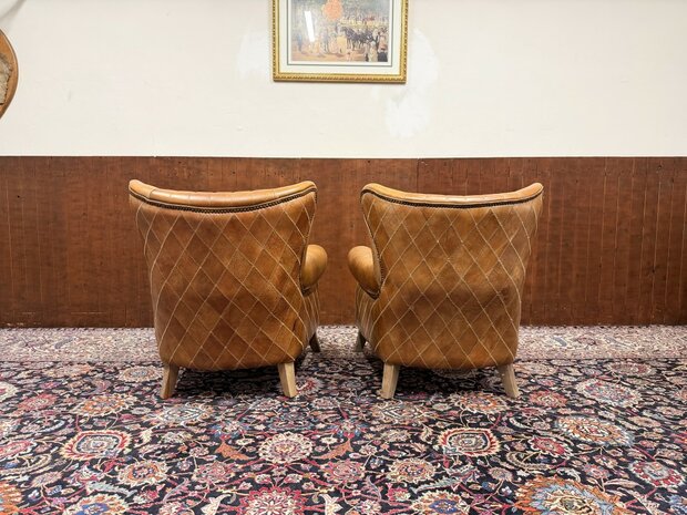 Klassiek-Engels-Oud-Antiek-Chesterfeld-Schaapslederen-Schaaps-Leder-Fauteuil-Aviator-Chair-Model