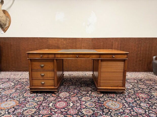 Klassiek-Antiek-Oud-Italiaans-Assi-D'Asolo-Chesterfield-Bureau-Desk-met-Zwart-Leer-Ingelegd
