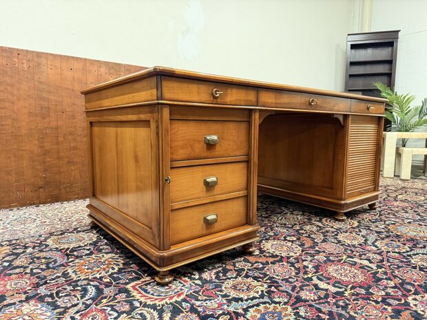 Klassiek-Antiek-Oud-Italiaans-Assi-D'Asolo-Chesterfield-Bureau-Desk-met-Zwart-Leer-Ingelegd