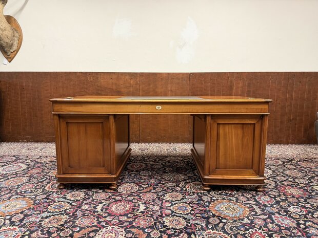 Klassiek-Antiek-Oud-Italiaans-Assi-D'Asolo-Chesterfield-Bureau-Desk-met-Zwart-Leer-Ingelegd