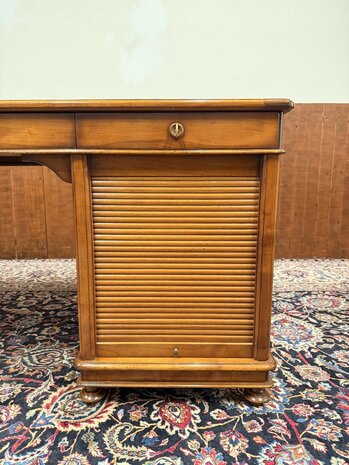 Klassiek-Antiek-Oud-Italiaans-Assi-D'Asolo-Chesterfield-Bureau-Desk-met-Zwart-Leer-Ingelegd