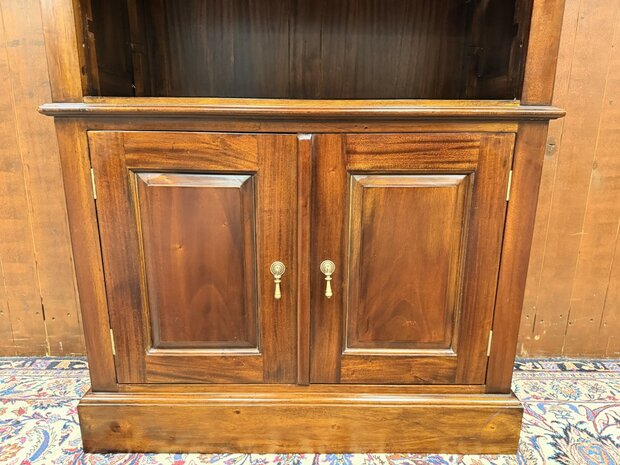 Klassiek-Engels-Oud-Antiek-Chesterfield-Mahoniehouten-Boekenkast