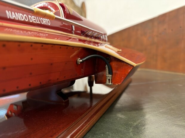 Schaalmodel-Modelboot-Ferarri-Hydroplane-Met-Certificaat-17