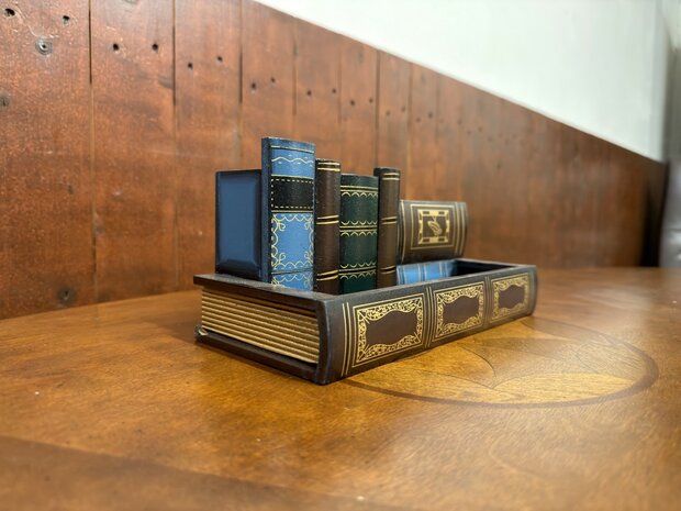 Klassiek-Engels-Bureau-Boeken-Accessoire-Pennenbak-2