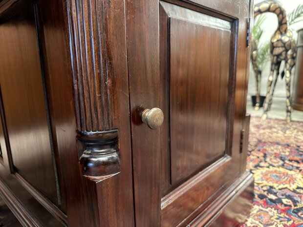 Klassiek-Antiek-Oud-Engels-Chesterfield-Mahonie-Bureau-Desk-Partnerdesk-Met-Groen-Leder