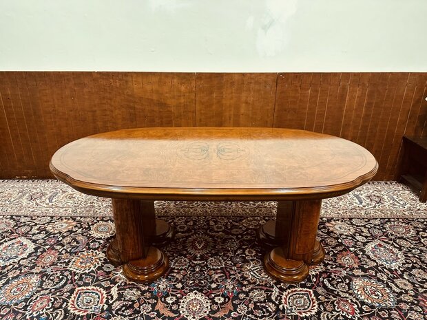 Antieke-Italiaanse-Eettafel