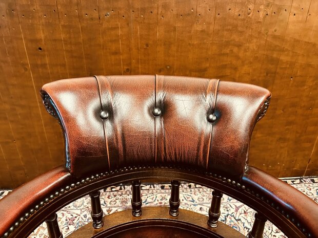 Klassiek-Engels-Engelse-Antiek-Chesterfield-Captain-President-Director-Chair-Bureaustoel